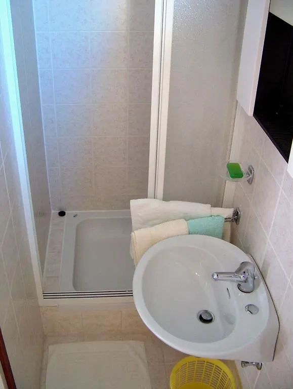 Guest House Mireja Ραμπ 3*,