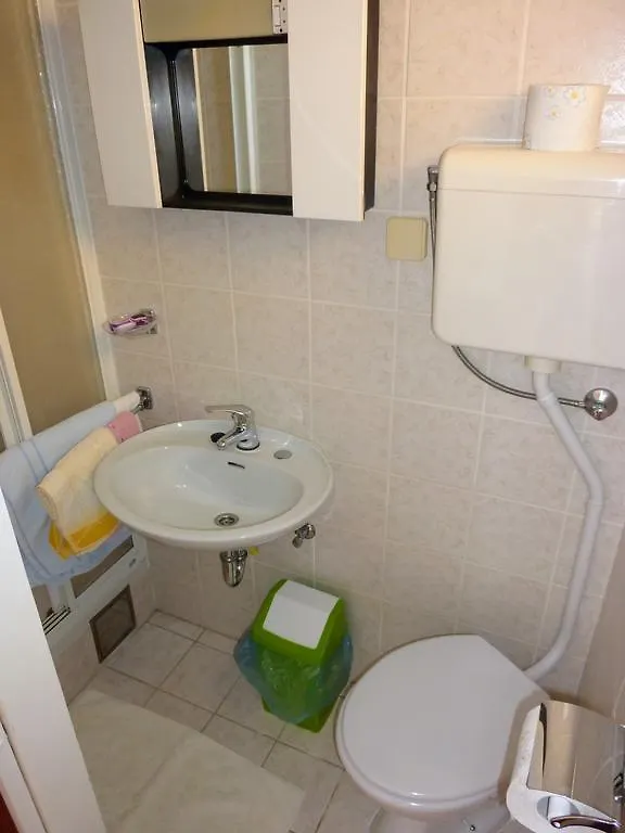 Guest House Mireja Ραμπ